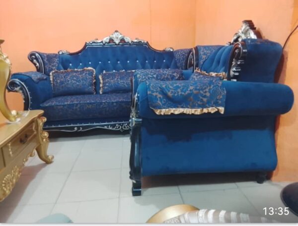 Royal Blue Executive 7 Seaters Chair