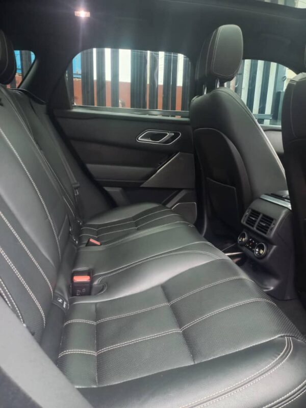 RANGE ROVER VELAR - Image 4