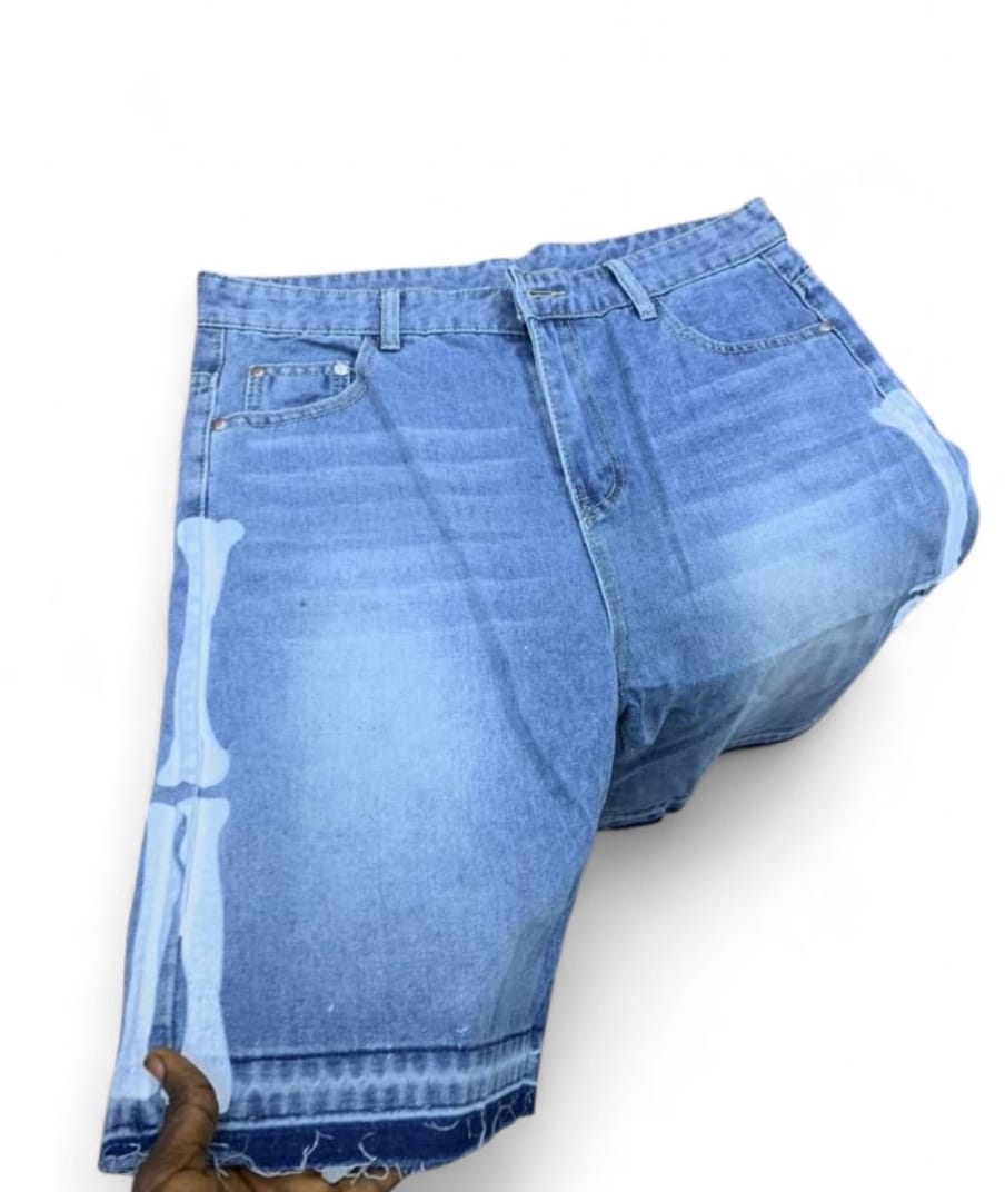 QUALITY SHORT JEANS AVAILABLE