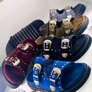 SLIPPERS