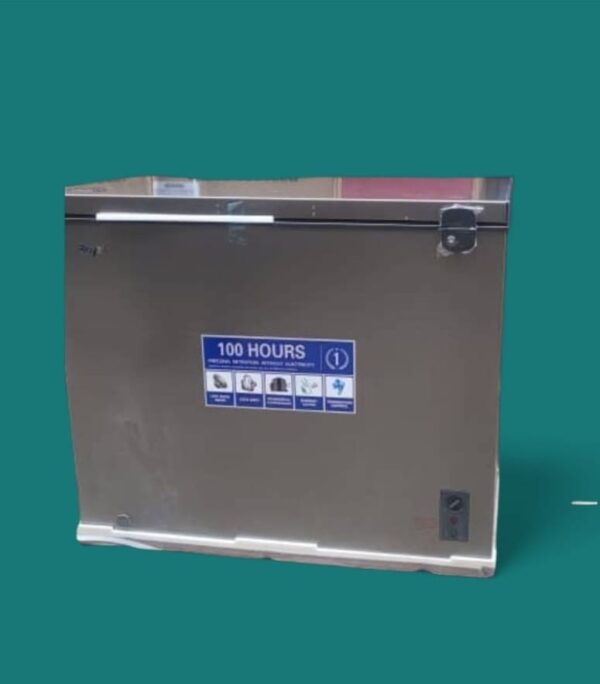 FREEZER : MODEL : Royal 235L