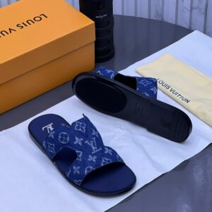 MEN SLIPPERS