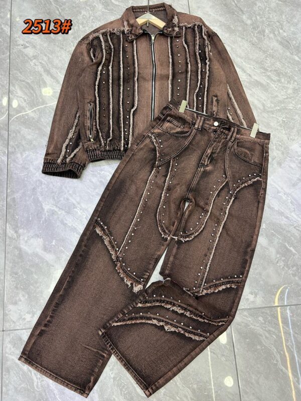 Quality up and down jeans