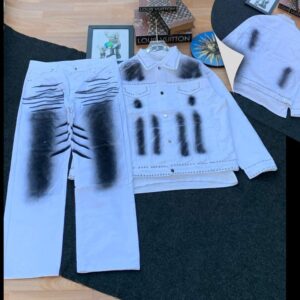 Jeans up and down available…  . PRIZE : #110,000