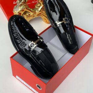 MEN SHOES  SIZE 40 - 46  PRIZE = #92,000